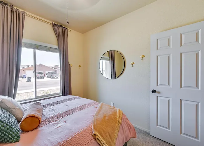Holiday home Family-friendly Yuma W/ Private Yard & Pool